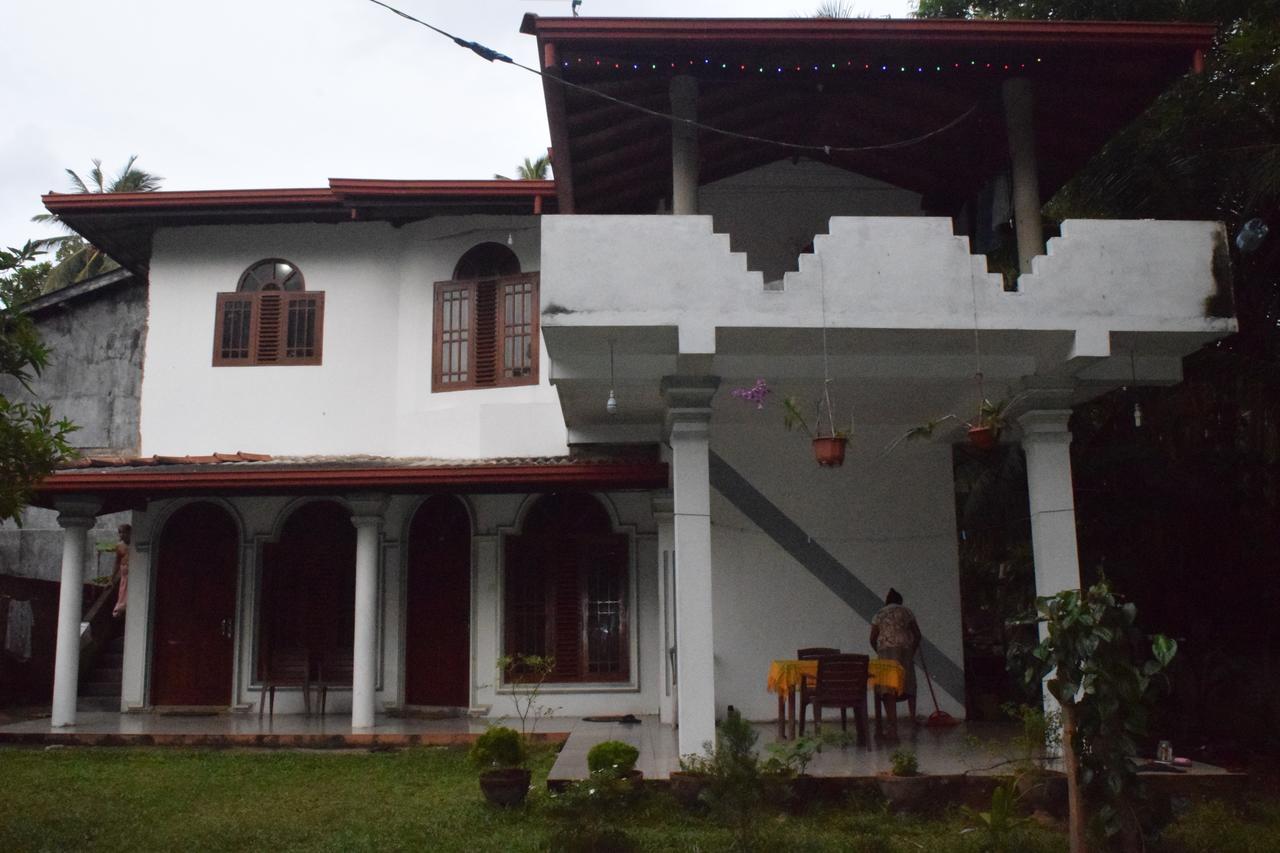 Villa Heaven ฮิกคาดูวา ภายนอก รูปภาพ