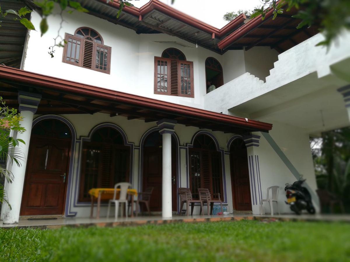 Villa Heaven ฮิกคาดูวา ภายนอก รูปภาพ